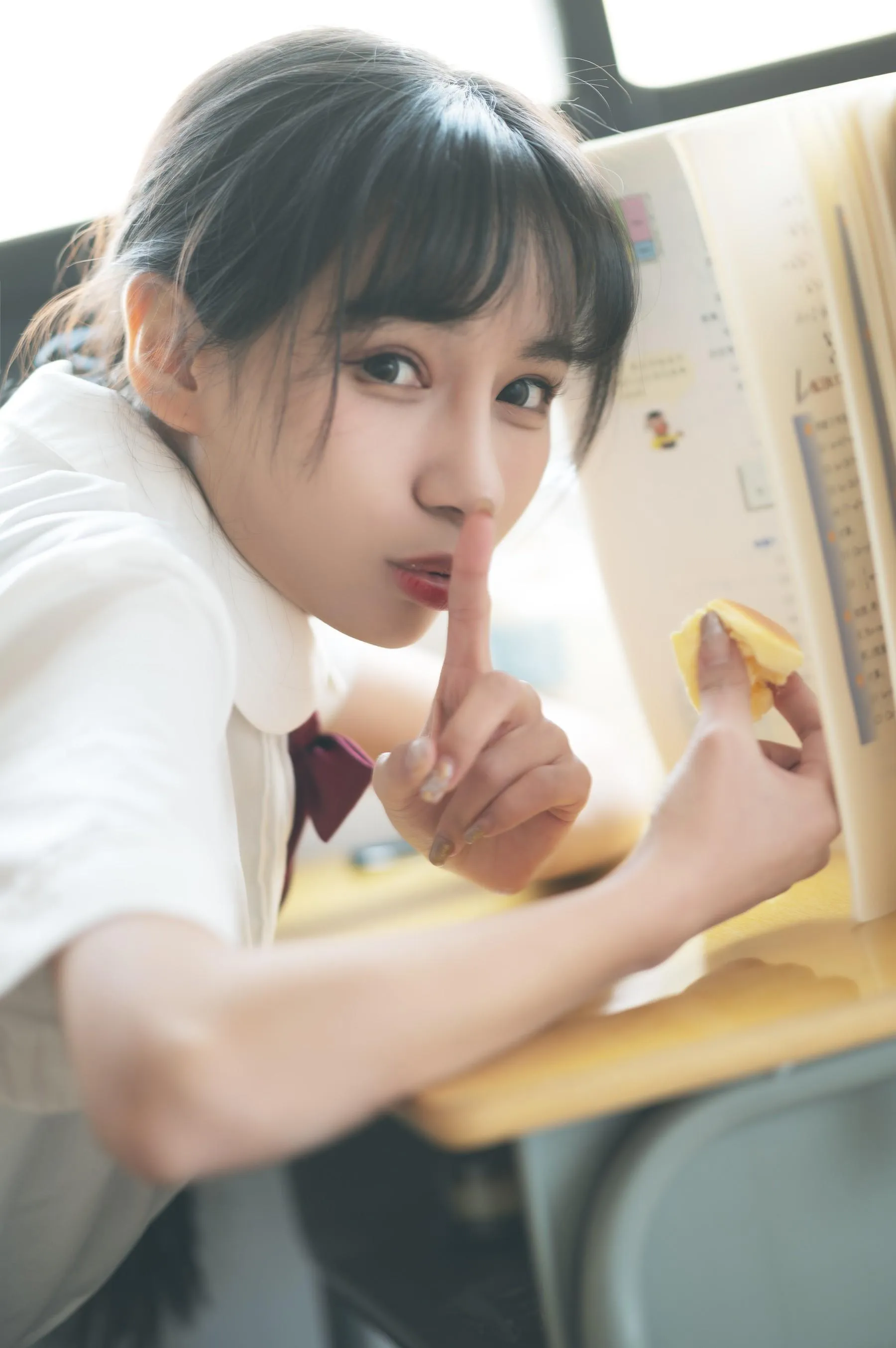 [艺图语] 2022.05.15 放学等我 蛋蛋 [32P]插图4
